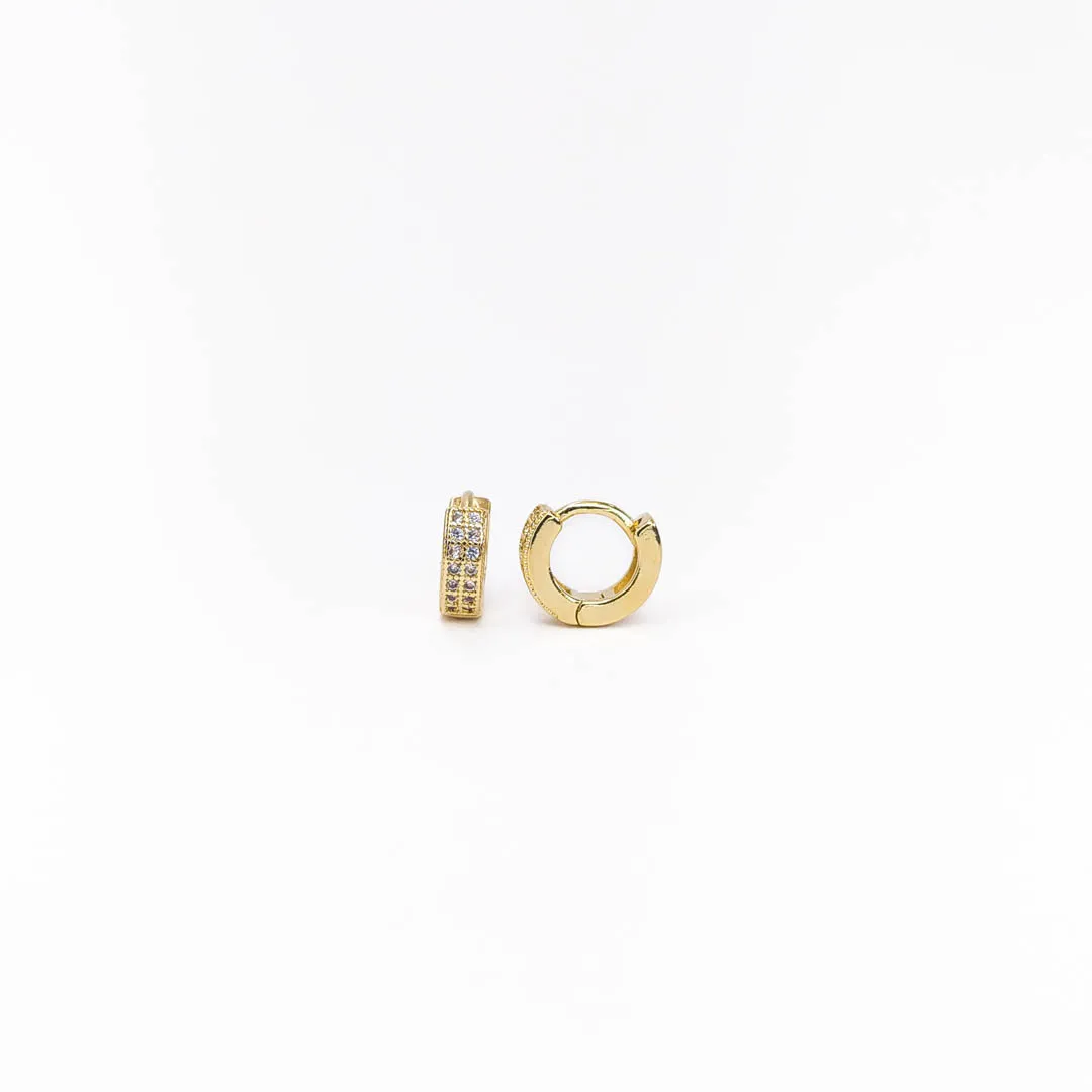 Argolinha Cravejada Duas Fileiras de Zircônias Banhada a Ouro 18k 6mm